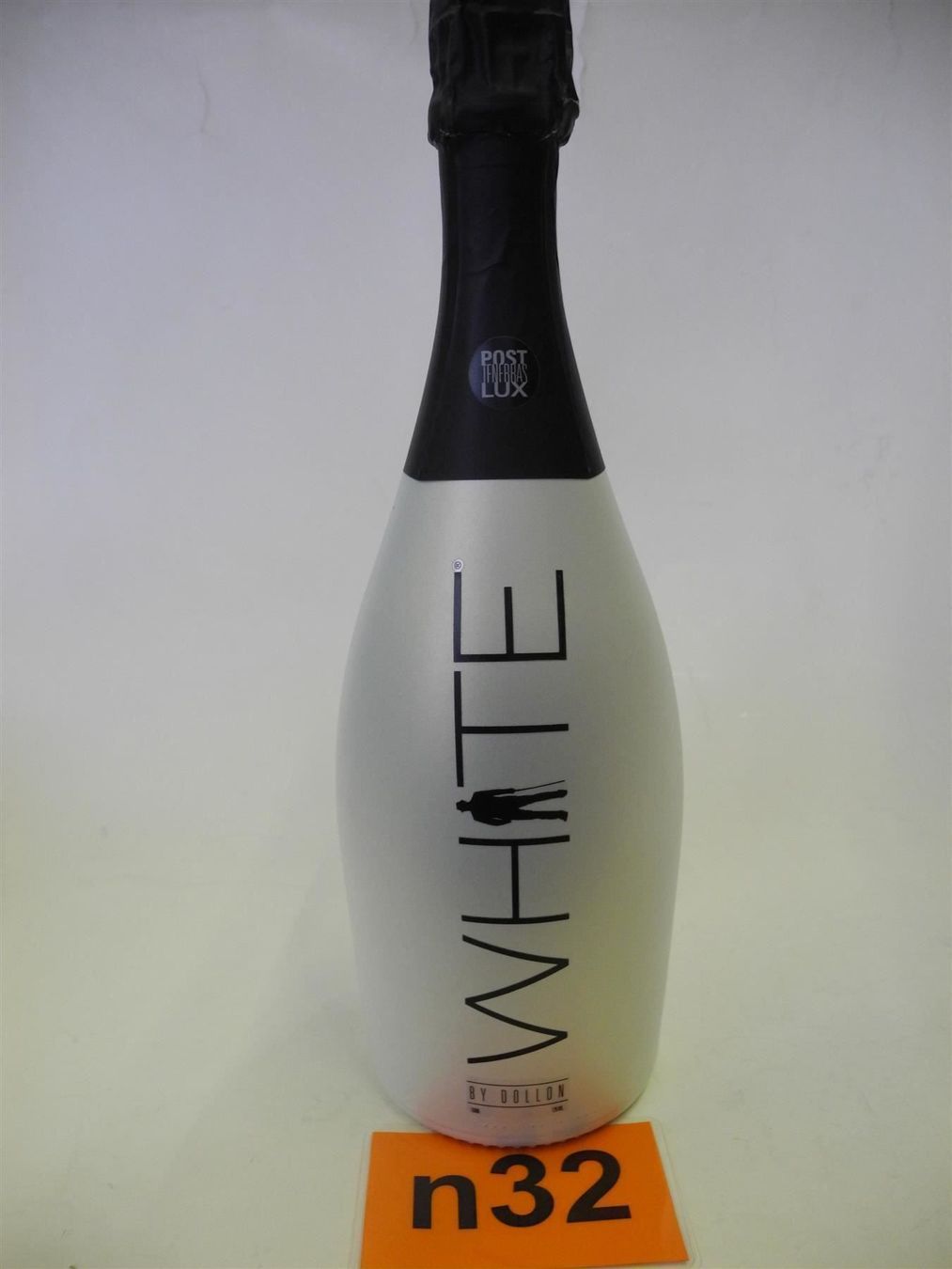 Spiritueux: White by Dollon, Nr. n32 – Neuf (Voir description) à Kottwil par Crazyrolf