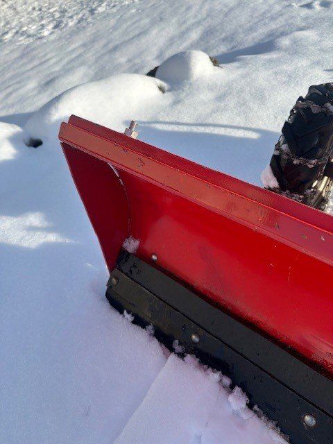 Déneigement: Schneepflug / Einachser Fort – D'occasion à Hallwil par volvo63 7