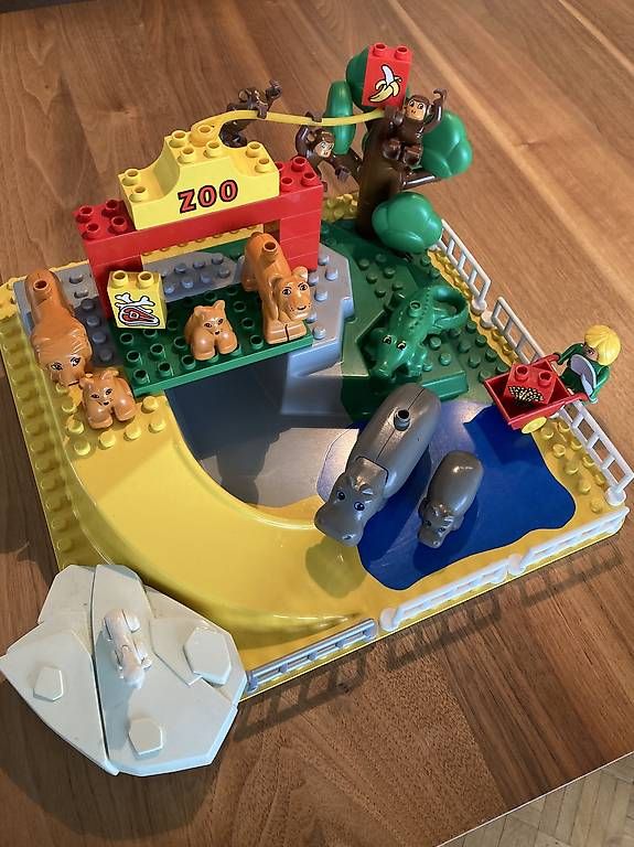 Lego Giocattoli: Zoo duplo vintage – Usato da Grandvaux venduto da Crochet