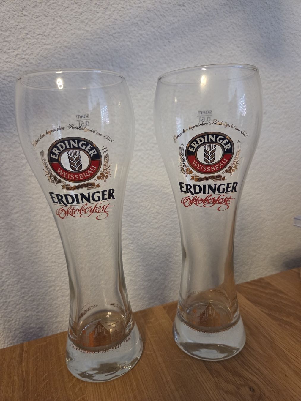 Erdinger Bicchieri: 2 Weissbiergläser Erdinger Oktoberfest – Usato da Sarmenstorf venduto da Hurrli
