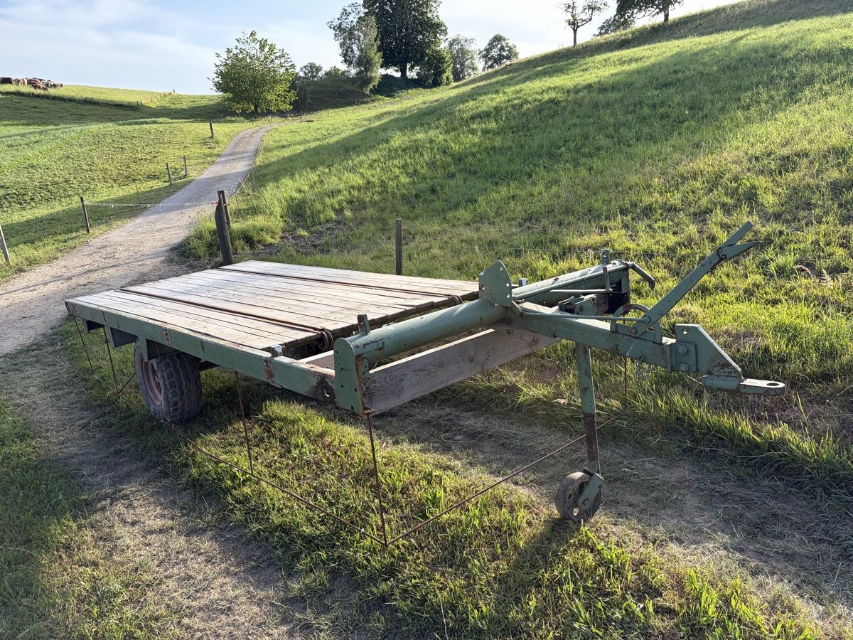 Remorques: Anhänger, ehemals Ladewagen – D'occasion à Luzern par Sifii 1