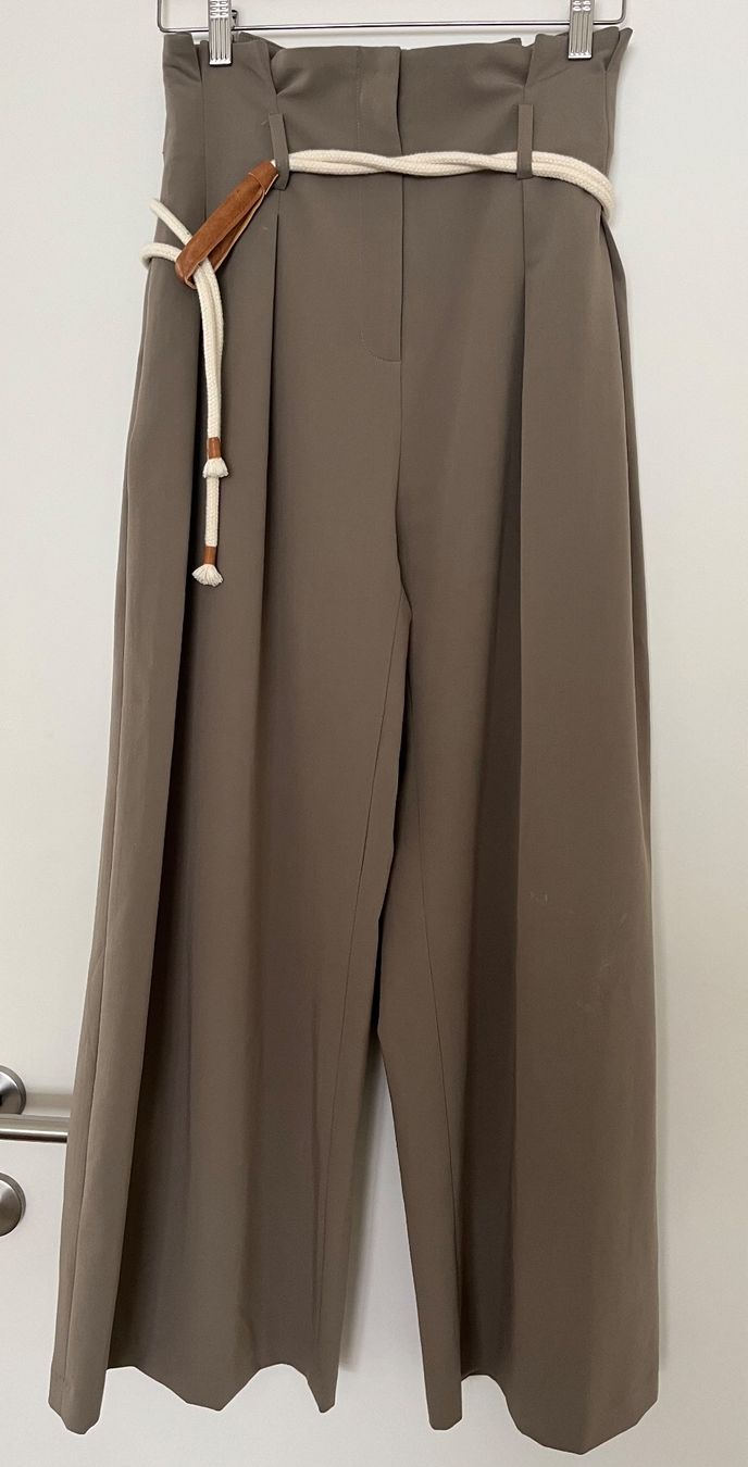 Pantaloni: Freizeithose Gr. S, Farbe olive – Nuovo (secondo la descrizione) da Triesen venduto da atos87