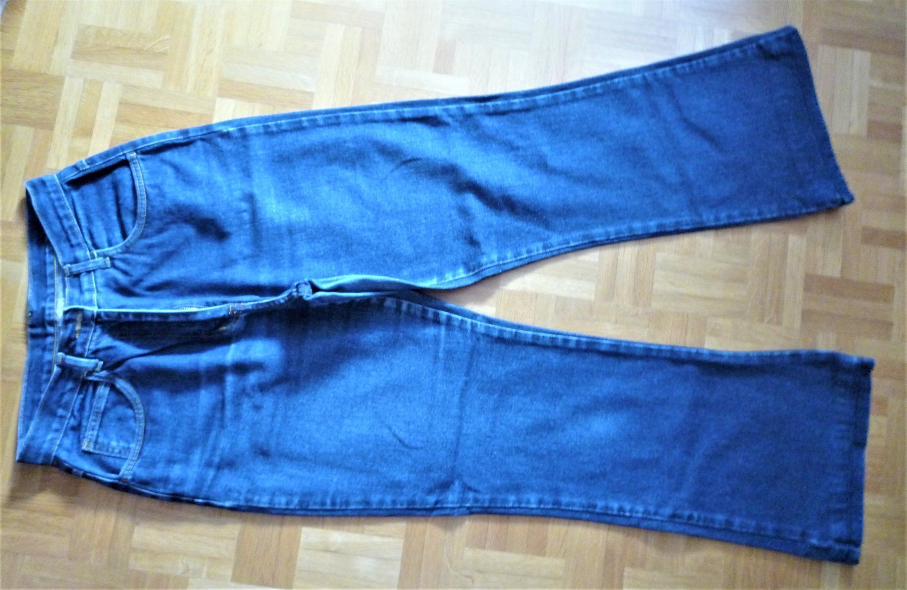 Jeans: Damen Bluejeans – D'occasion à Rafz par Sonnenblume305