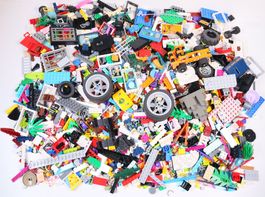 1.5 kg. Legoteile mit Minifiguren
