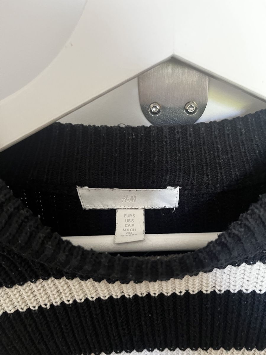 H&M Pulls & Sweat-shirts: H&M Striped Sweater, Size S – D'occasion à Lausen par secondhand_basel 2