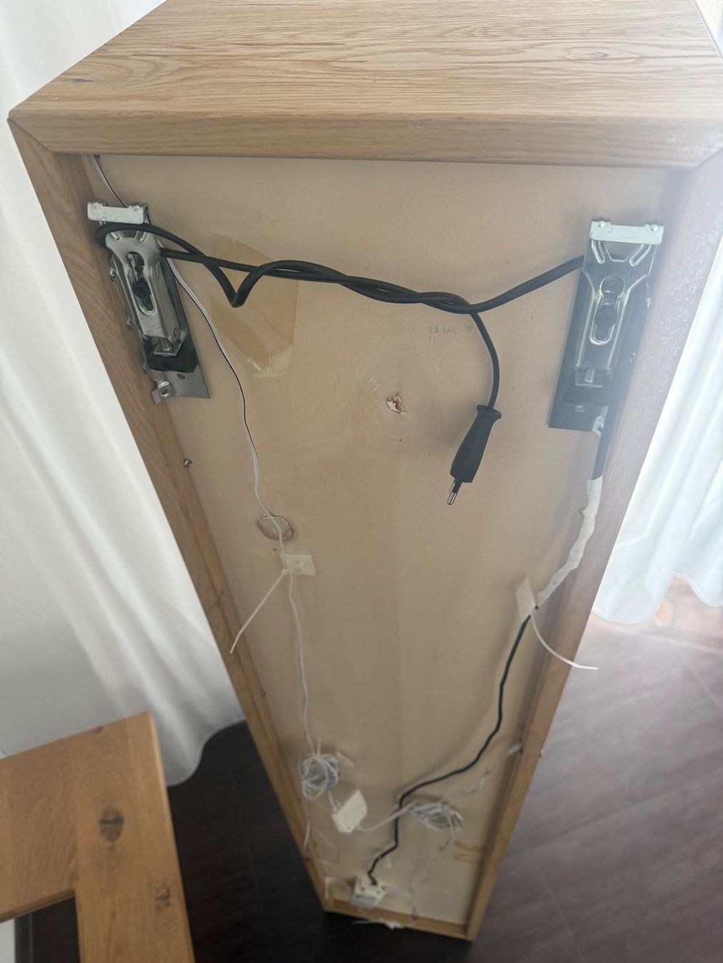 Pfister Mobili TV: THIELEMEYER Designer Mobel ,Masive Eiche mit Beleuchtung – Usato da Hellbühl venduto da Rodgers67 2