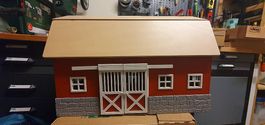 Schleich Kinder Bauernhof/Scheune mit Tieren, super Zustand!