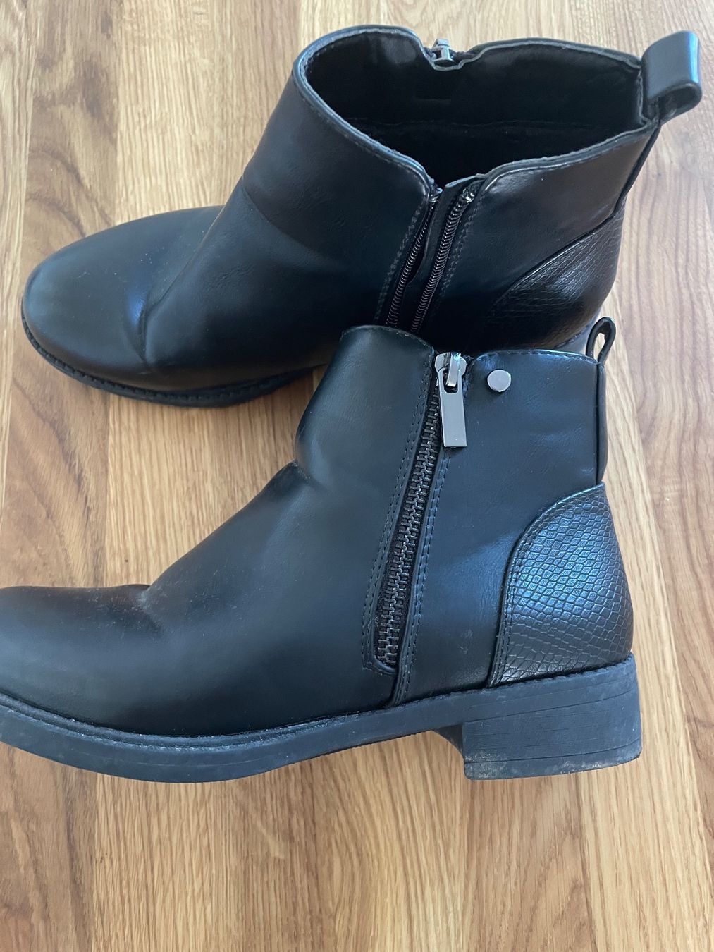 Scarpe da donna: Stiefeletten – Usato da Zürich venduto da car_26mh 1