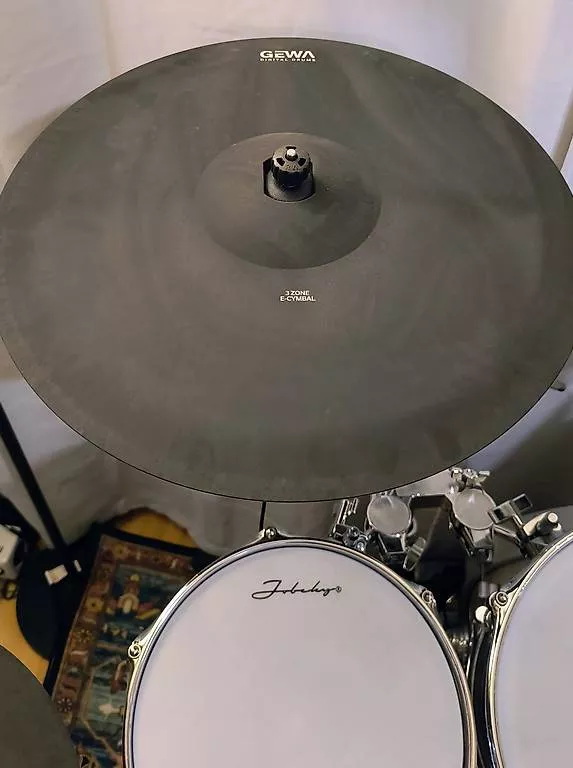 Strumenti musicali: GEWA G9 Silver Sparkle E-Drum  High-End Set + Extras – Usato da Oberarth venduto da TJIONS 1