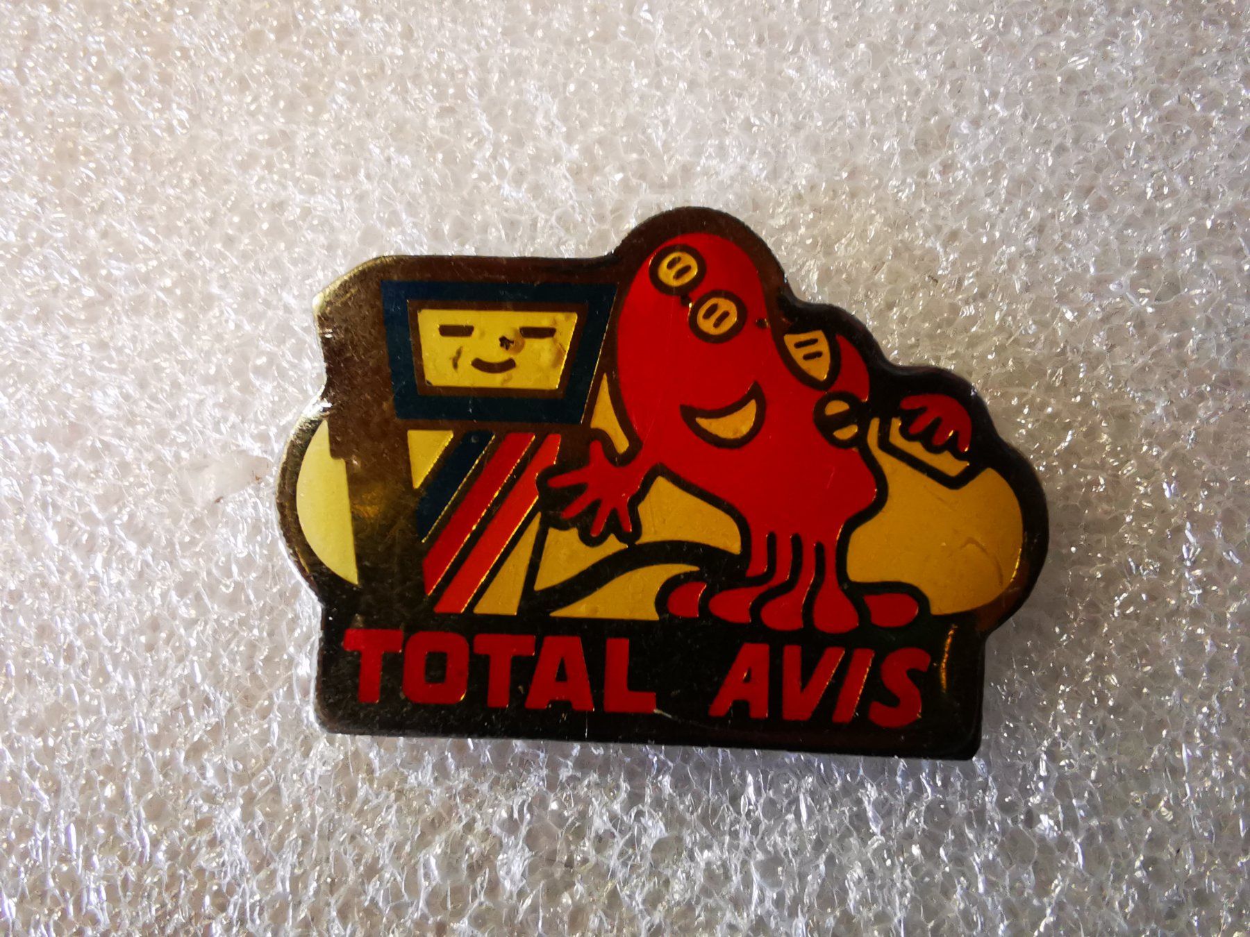 Placchette & Badge: Ansteckpin 2: Total Avis – Usato da Oppligen venduto da Pin-Fall-Shop