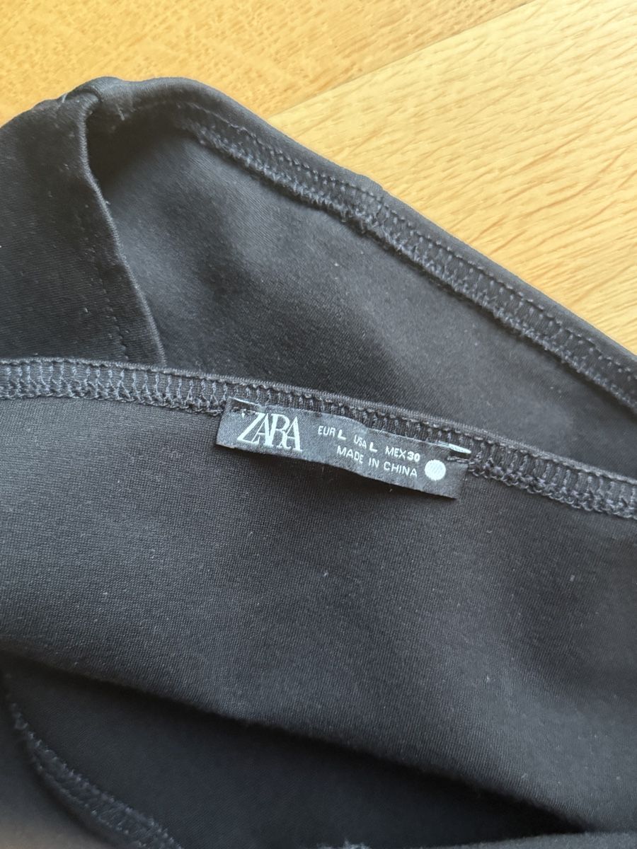 Tops: Schwarzes Crop Top Grösse L – Gebraucht aus Ebikon von her_82yr 2