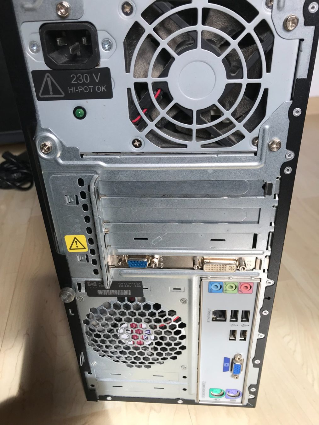 Hewlett Packard PC: Ordinateur de bureau HP Pavilion Intel Core 2 – Usato da Prez-vers-Noréaz venduto da bernard51 3