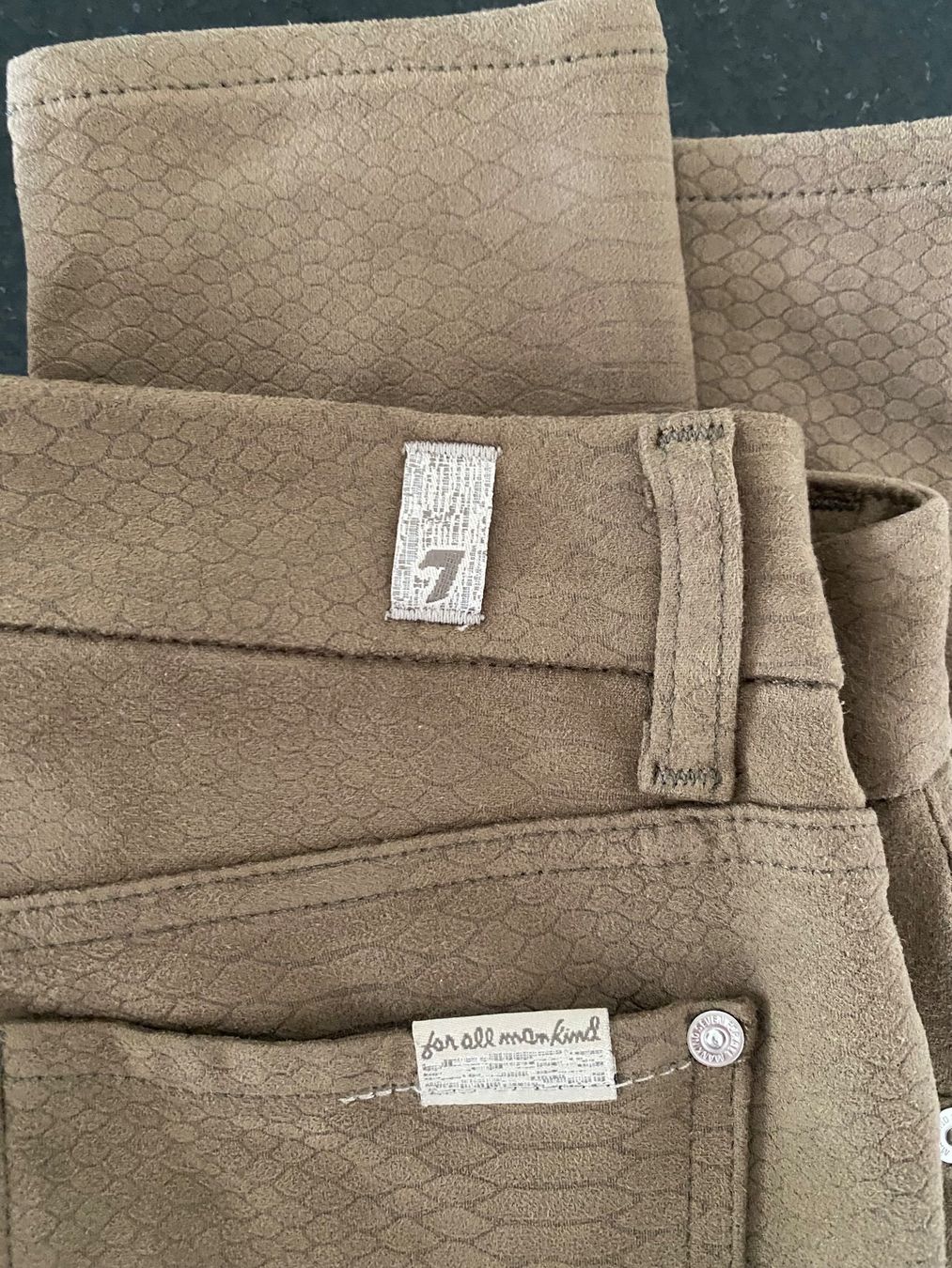 Mankind Pantaloni: Damen Hosen for All 7 mankind – Usato da Altendorf venduto da Alovely 1
