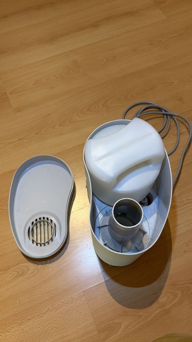 Rotel Umidificatori d'aria: Rotel Luftbefeuchter/ Verdunster/Humidifier – Usato da Altenrhein venduto da Docdoc 4
