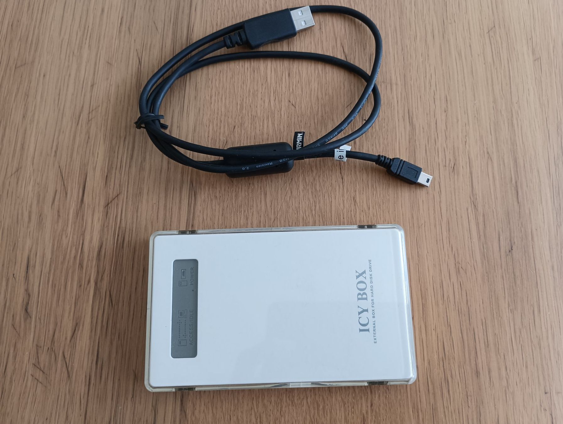 Dischi rigidi: USB Festplatte Harddisk IcyBox/Toshiba 40GB IDE – Usato da Basel venduto da Jbeu06