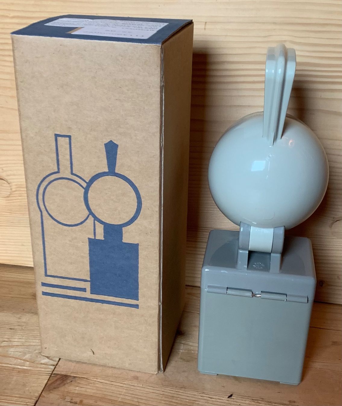 Schweizer Armee Lampen: Handlampe der CH Armee in Originalverpackung – Neu (gemäss Beschreibung) aus Goldingen von Bergler012 2