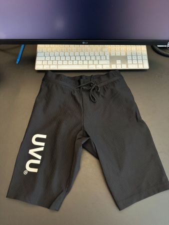 UVU Half Tight Schwarz Grösse S - Neuwertig