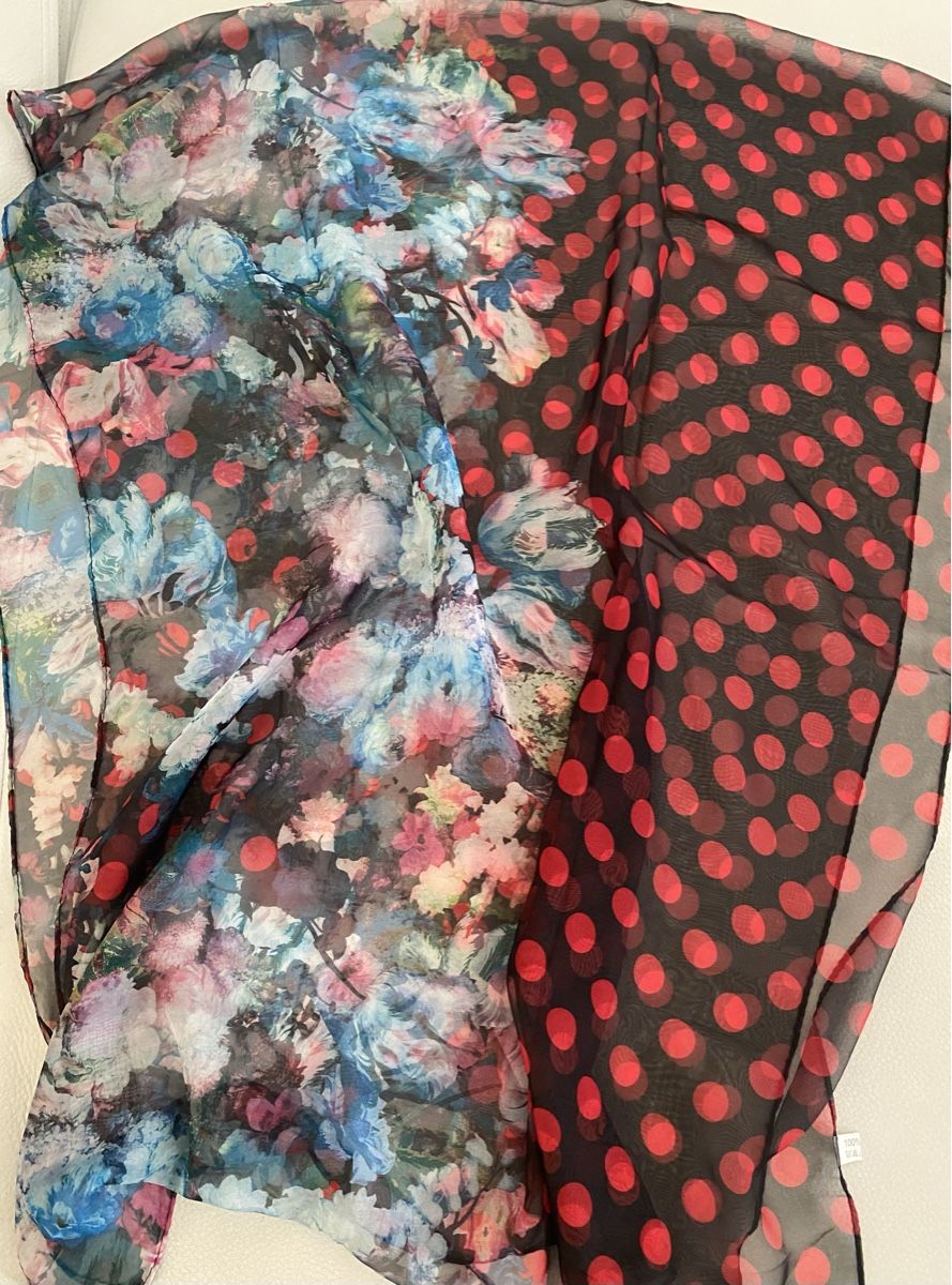 Foulard & Sciarpe: Seiden Schal 🌸 – Usato da Opfikon venduto da Luis144 4