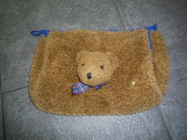 KINDER NECESSAIRE