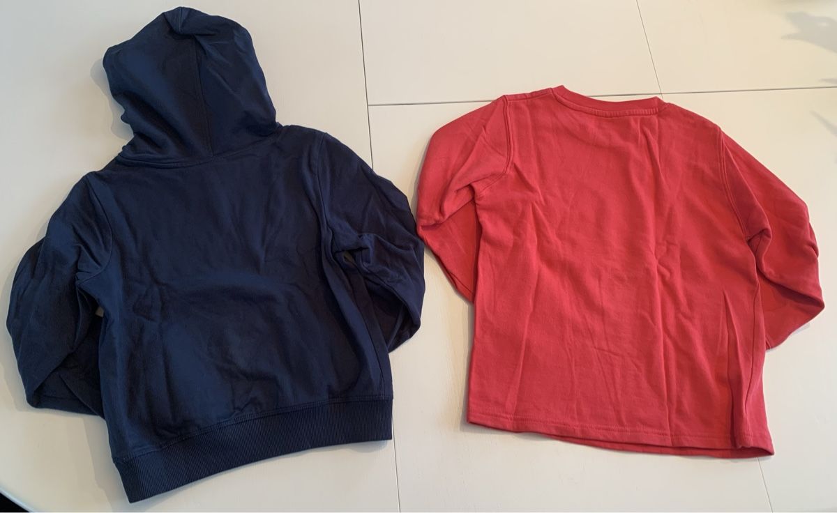 Lotti & Set di vestiti: 2x Sweatshirts, Gr. 128 – Usato da Hünenberg See venduto da spartakus02 1