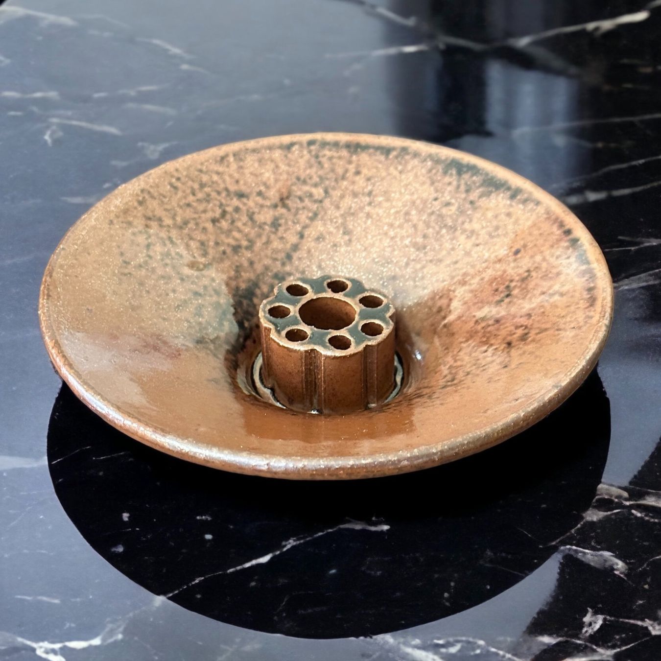 Vasen & Gefässe: Vase pique fleur grès brutaliste Daniel MONTMOLIN Taizé – Gebraucht aus Morges von MeeBee