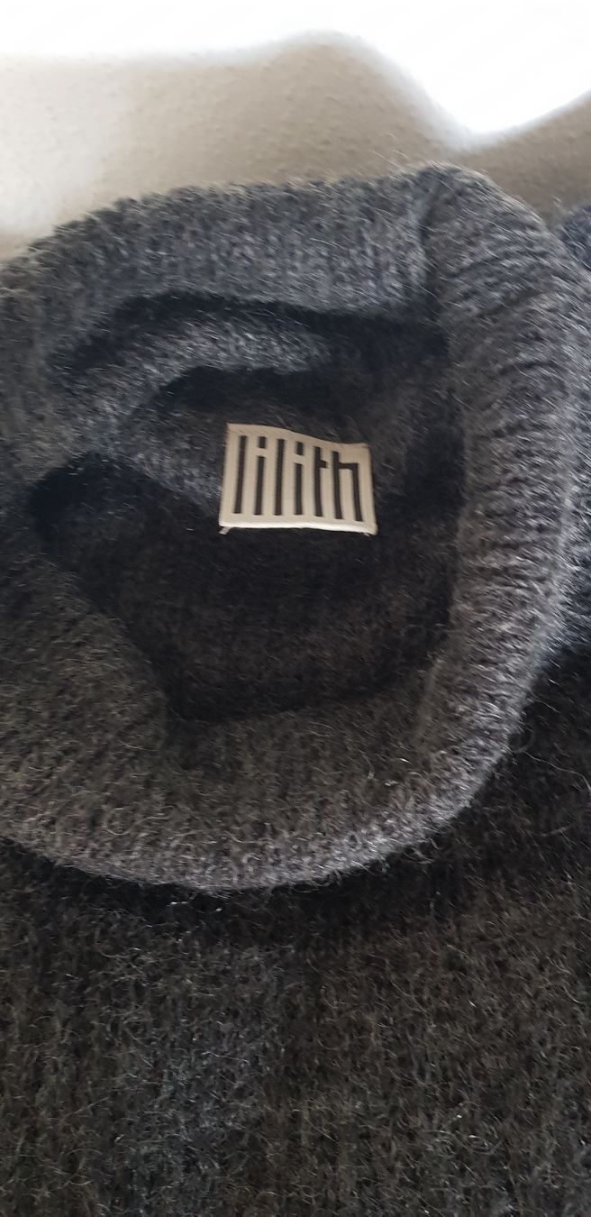 Lilith Maglioni & Felpe: Lilith pull oversize gris. En laine T. unique – Usato da Lausanne venduto da man_rw9q 3