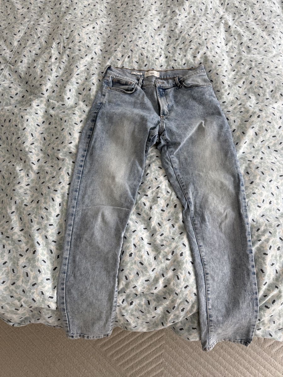 Mango Jeans: Mango Jeans, helle Waschung, Grösse 38 – Nuovo (secondo la descrizione) da Zürich venduto da iva_iva