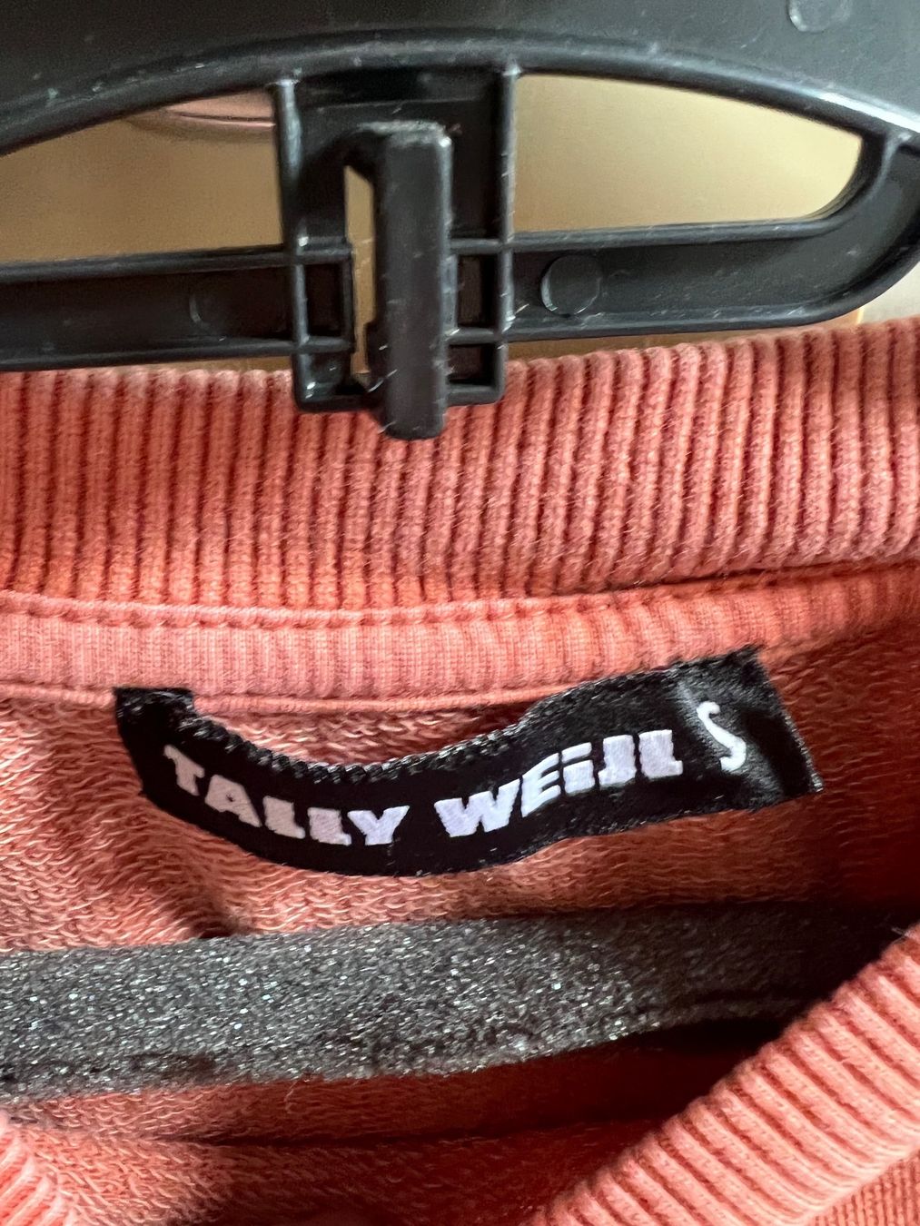 Tally Weijl T-shirt: Shirt – Usato da Kirchberg BE venduto da lea_kb6y 1