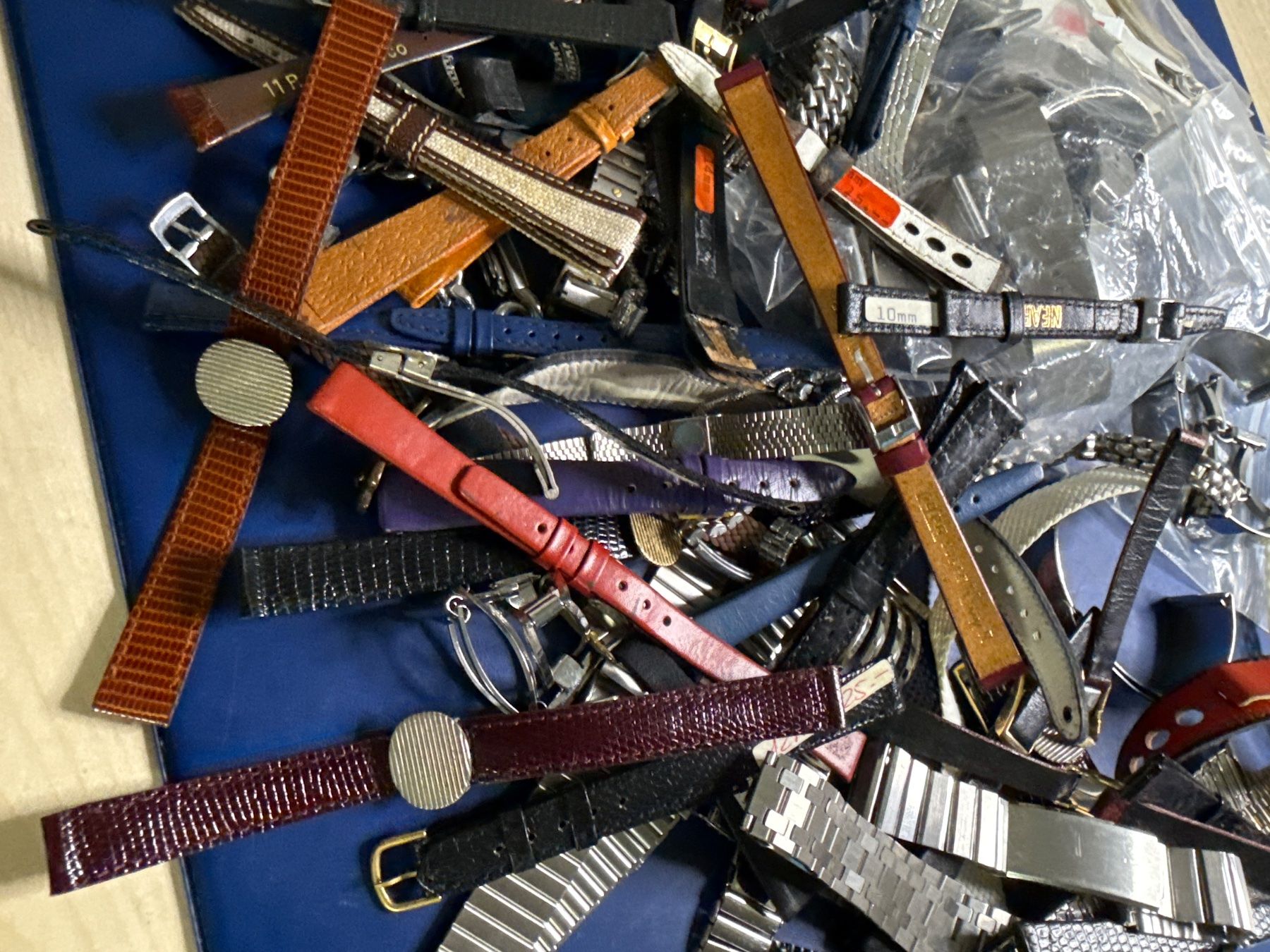 Bracciali & Braccialetti: Vintage Uhrenbänder – Usato da Pfeffingen venduto da Allhandelklgwatches 2
