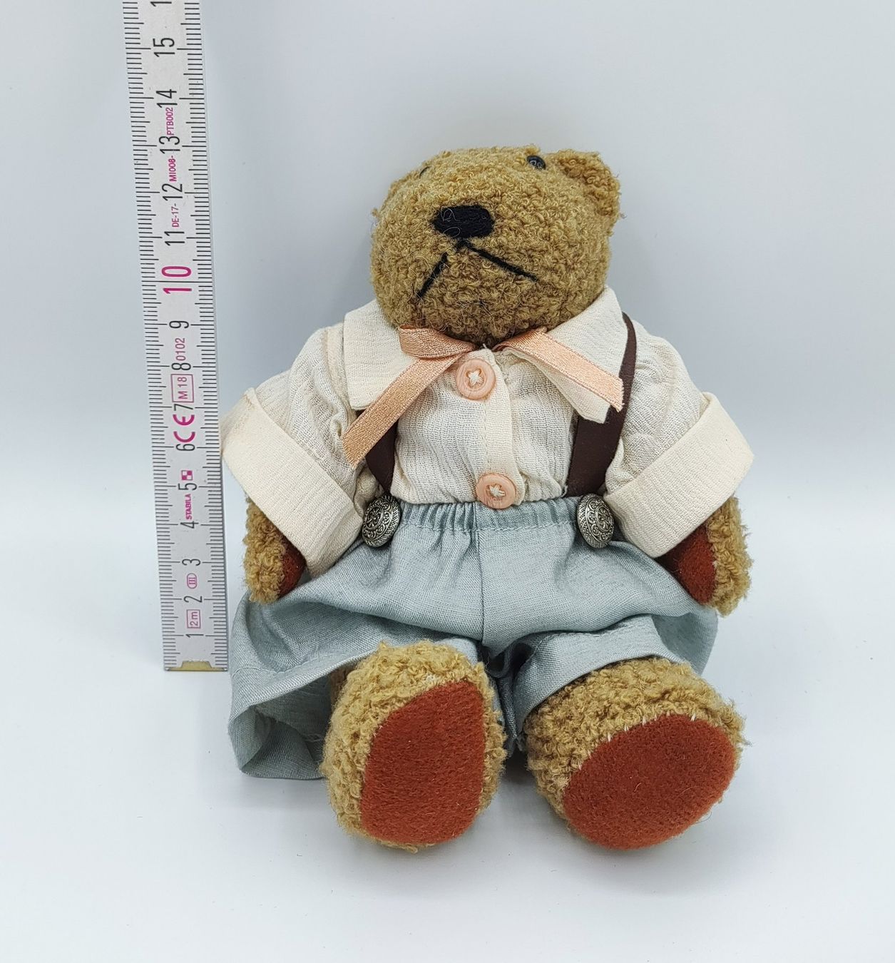 Giocattoli: Süsser Teddybär mit Latzhose – Usato da Schlatt TG venduto da AndrTra 2
