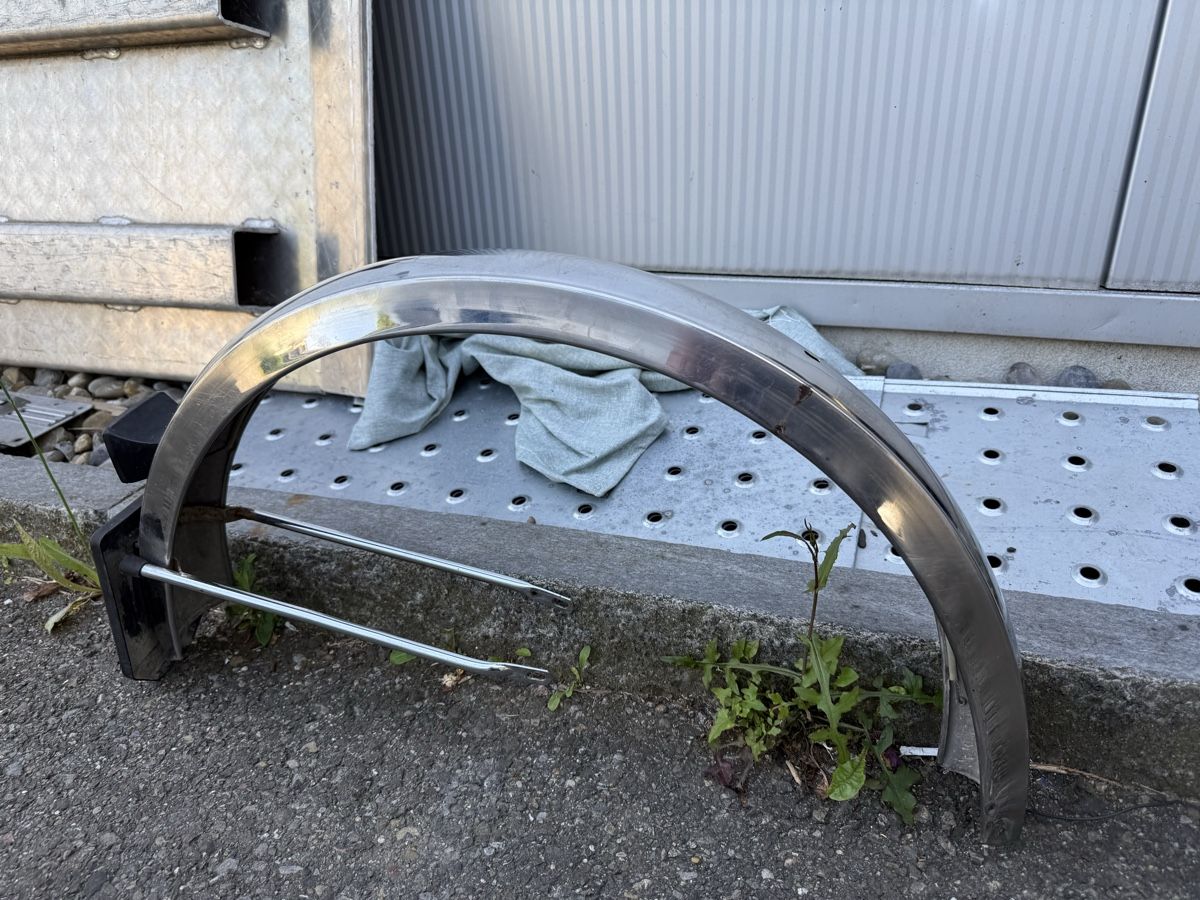 Hercules Ciclomotori: Mofa Hercules schutzblech – Usato da Hinwil venduto da Hegene5 3