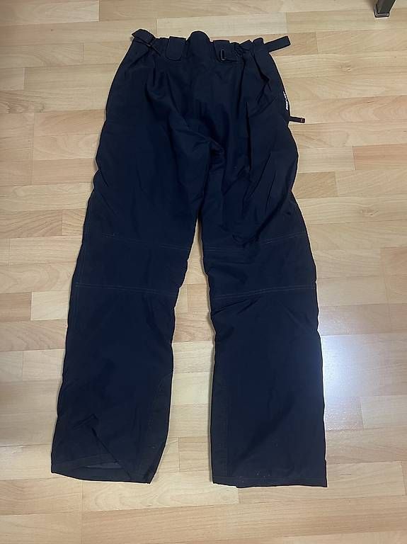 Hosen: Ski- oder Snowboardhose, goretex, 38 – Gebraucht aus Effretikon von Manuelita7 1