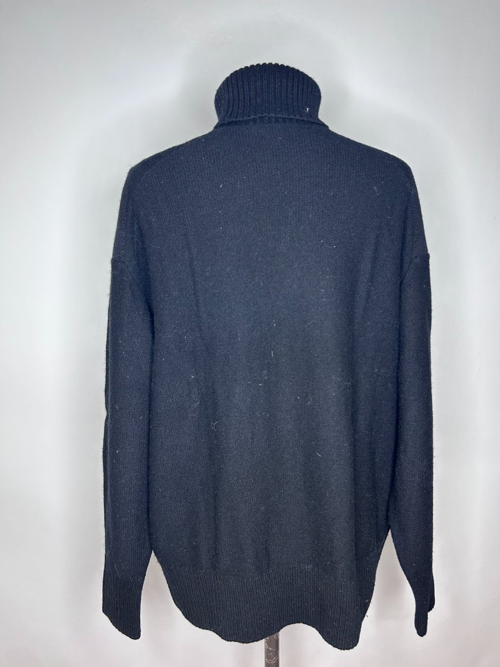 Cos Pulls & Sweat-shirts: Cos Pullover aus Wolle – D'occasion à St. Gallen par look-twice 2