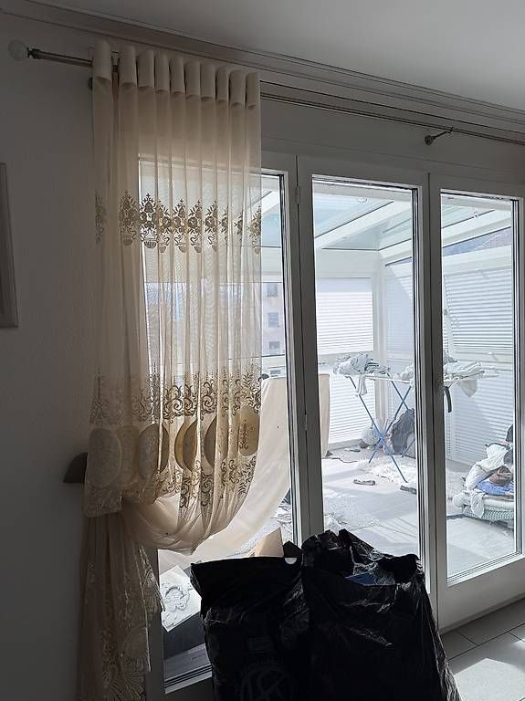 Tende: beige vorhang  – Usato da Adligenswil venduto da balboa5 1
