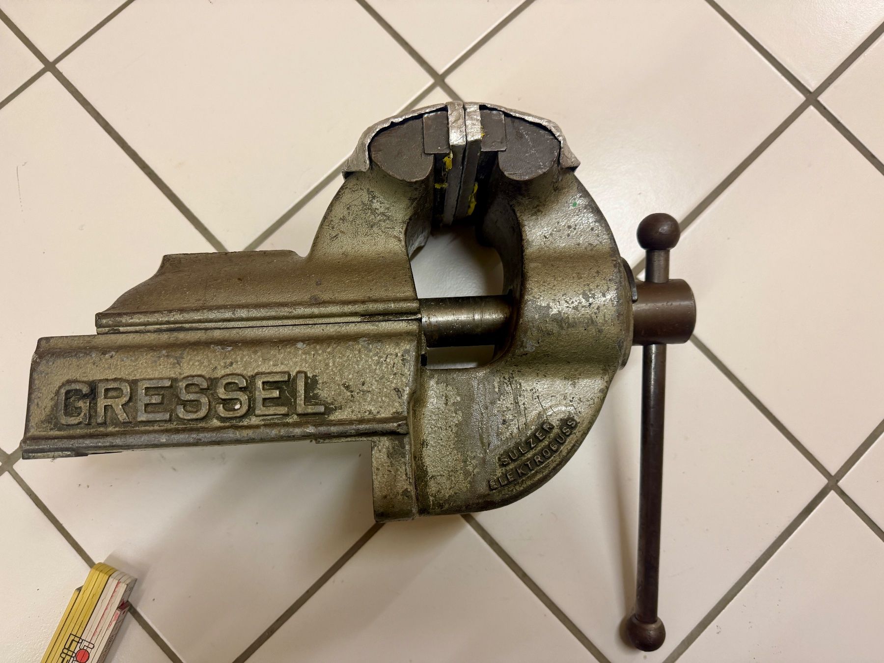 Gressel Alle Werkzeuge: Étau Gressel 125 mm utilisé bon état – Gebraucht aus Lausanne von Ranger19