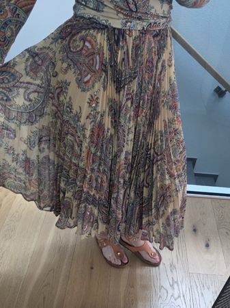 Etro Rock aus Seide, Paisleymuster, Faltenrock, Gr.S 