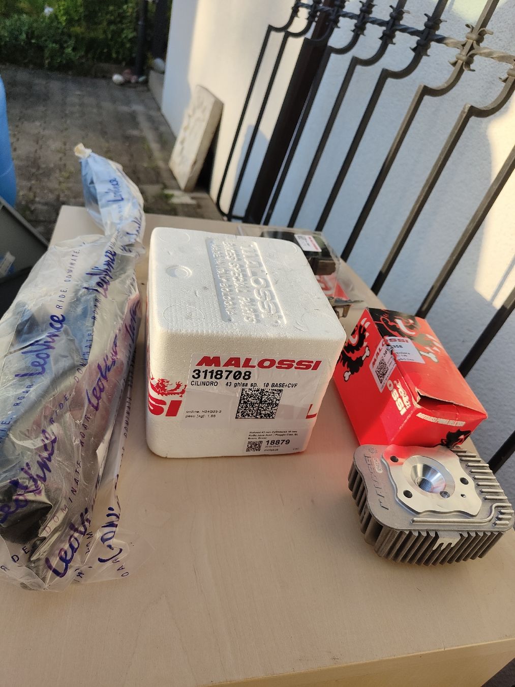 Malossi Parti ricambio per ciclomotori: Malossi Tuning-Set 43 mm | Piaggio SI, Bravo, Grillo – Nuovo (secondo la descrizione) da Ehrendingen venduto da Axe31 1