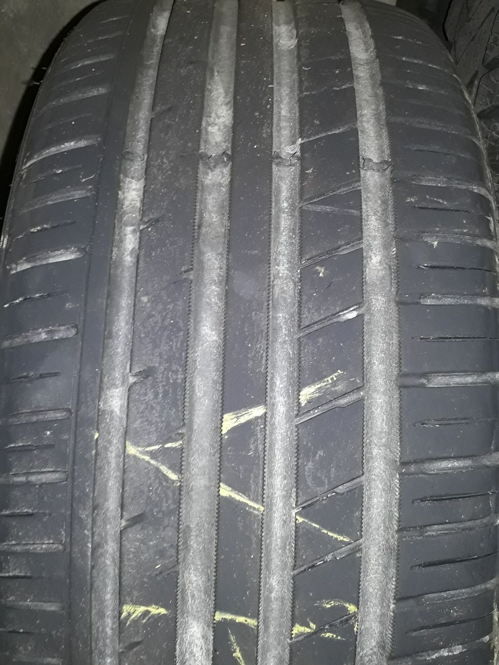 Pneumatici & Ruote complete: 2 Stück Sommerpneu 225 / 45 17 – Usato da Schmerikon venduto da 1qw2 2