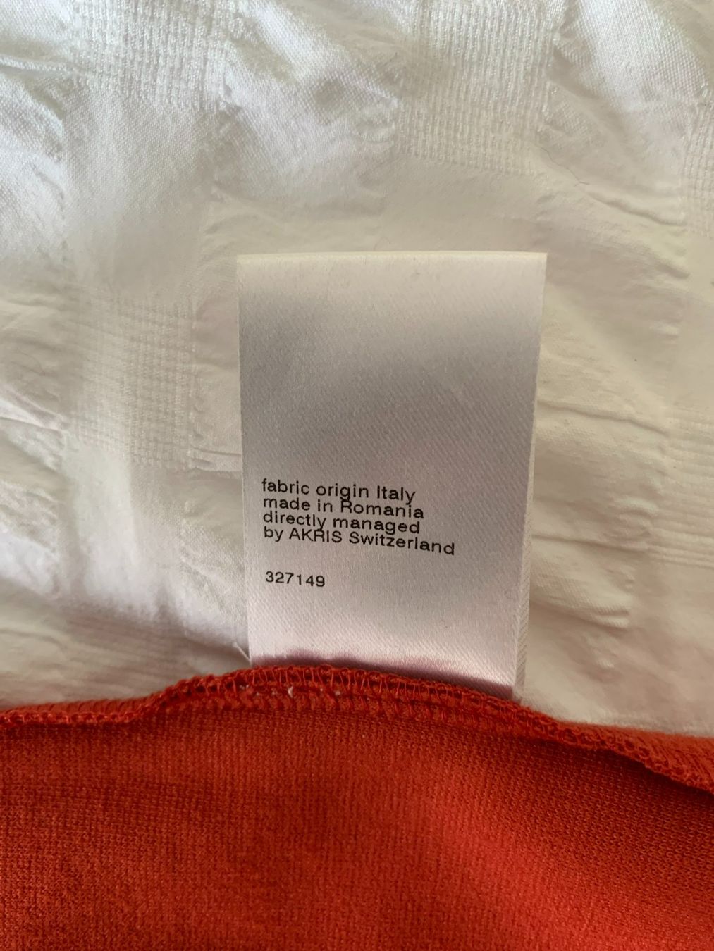 Akris Top: AKRIS: Exklusives oranges Top mit V-Ausschnitt, 36 – Nuovo (secondo la descrizione) da Luzern venduto da paulablue 7