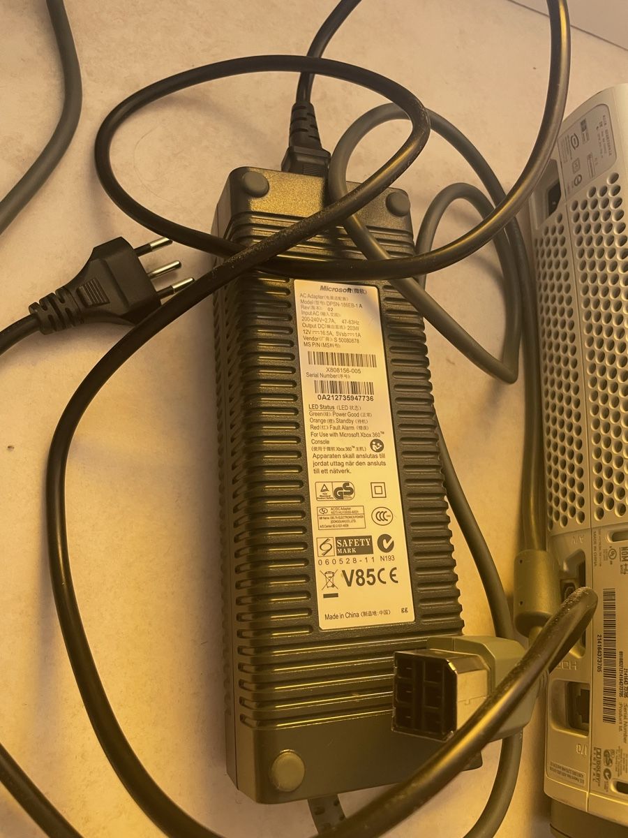 Konsolen: Xbox 360 Konsole  – Gebraucht aus Uster von chlini1983 3
