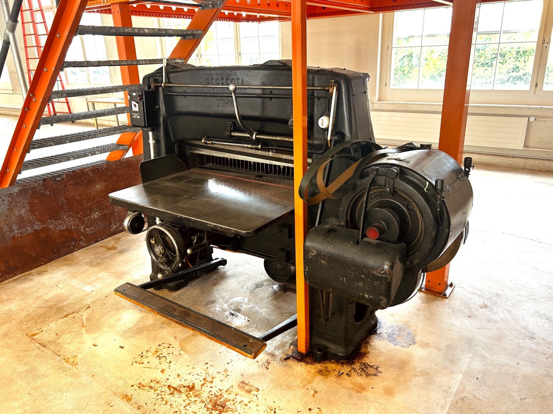 Tutte le macchine: Papierschneidemaschine – Usato da St.Gallen venduto da Jorkka