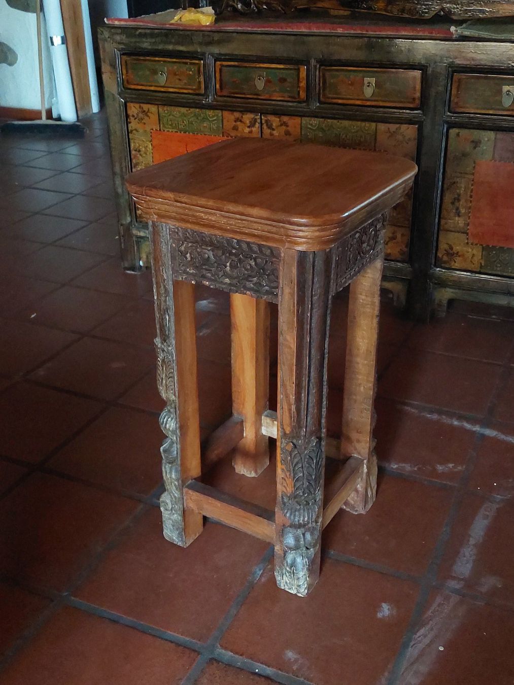 Sgabelli: Hocker / Pflanzenständer aus Holz – Nuovo (secondo la descrizione) da Cham venduto da mjg1901