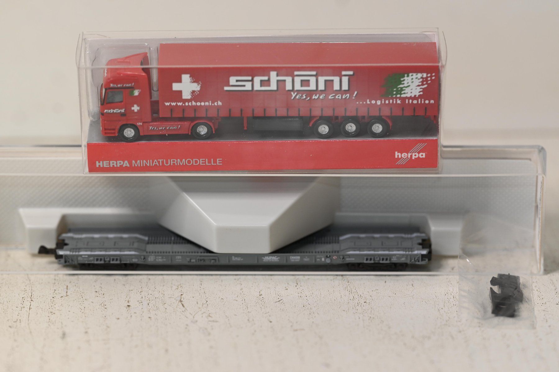 Fleischmann Modelleisenbahnen: Hupac Wagen Schöni    Fleischmann Spur N mit OVP – Gebraucht aus Laupen ZH von Zmoewe