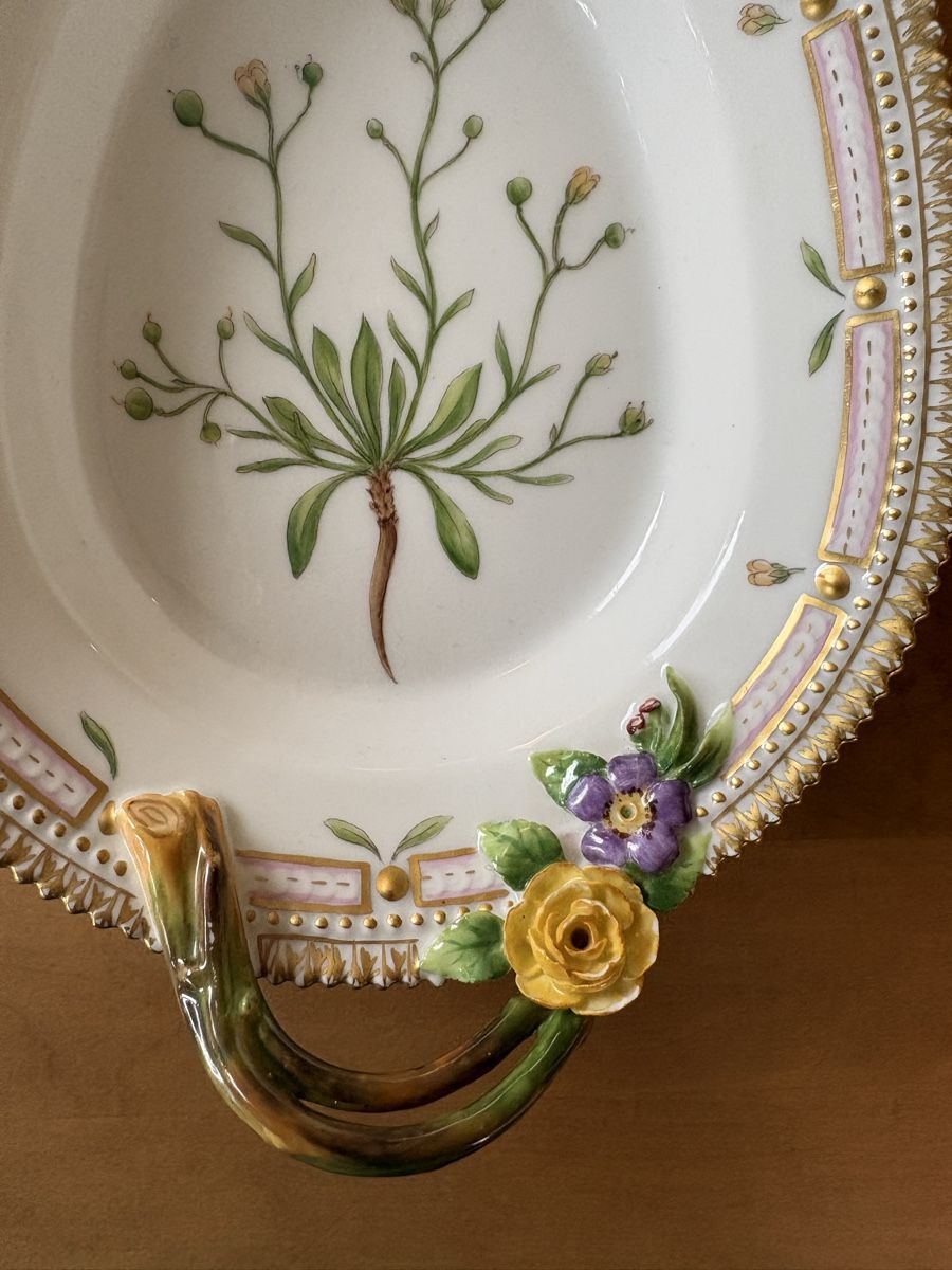 Royal Copenhagen Piatti: Royal Copenhagen Flora Danica Serving Dish – Usato da Rifferswil venduto da jasonevans76 1