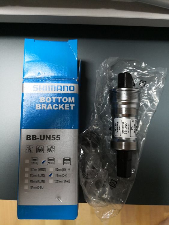 Shimano Bottom Bracket - Unisex Adult Bike Part, Black, 175mm Axle