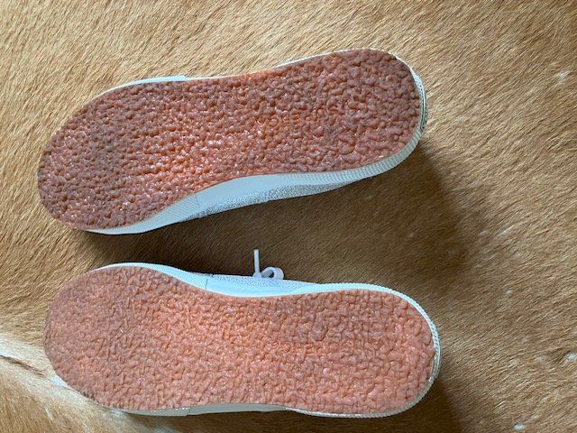 Superga Scarpe da donna: Superga Sneaker metallic silber, Gr. 41, neuwertig – Nuovo (secondo la descrizione) da Luzern venduto da Anna_48 4