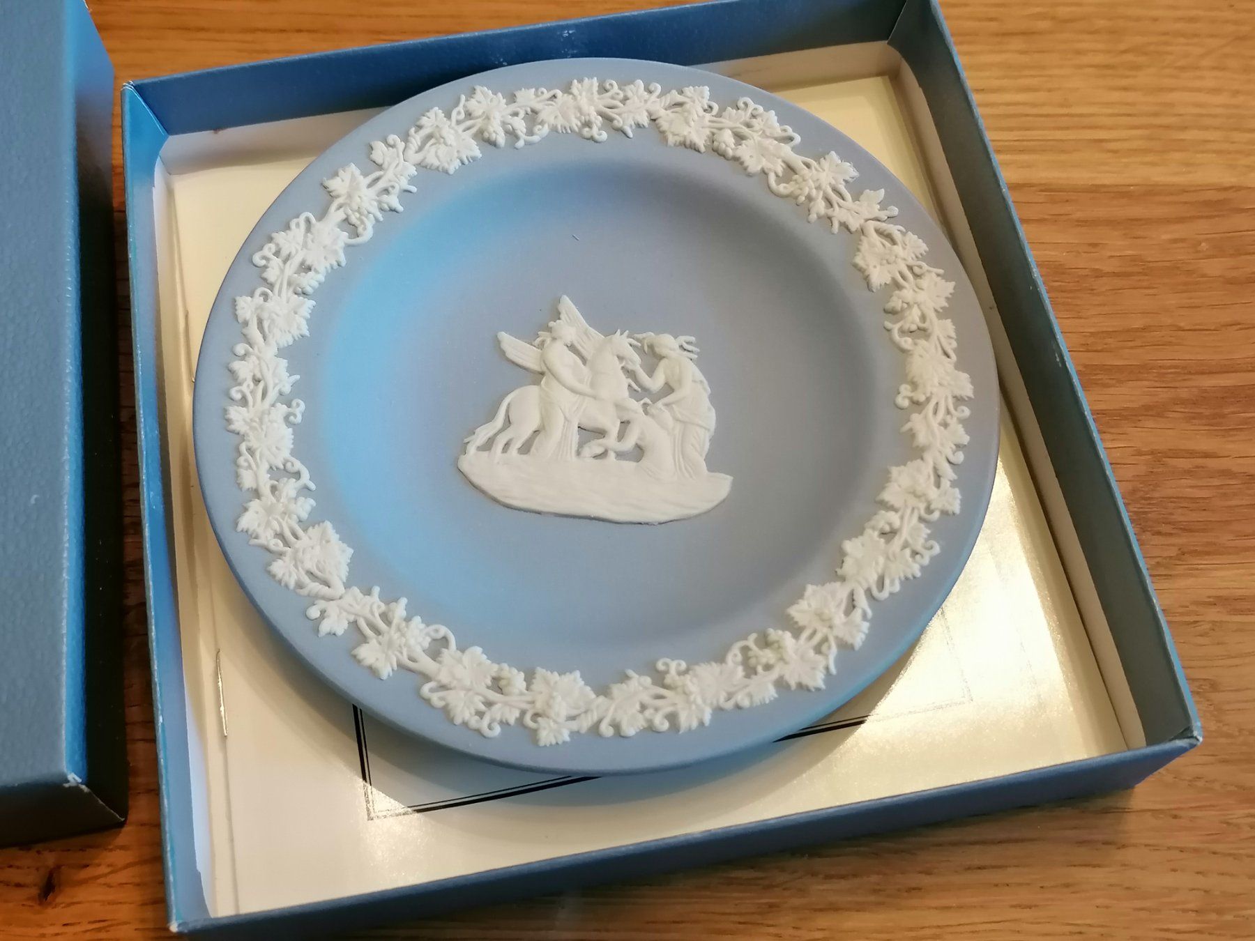 Wedgwood Assiettes: Wedgwood Jasperware Teller OVP – Neuf avec emballage d'origine à Basel par vintagecollector 1