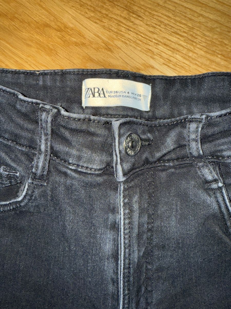 Zara Jeans: Jeans Zara – Usato da Zürich venduto da sabrina.gonc 1