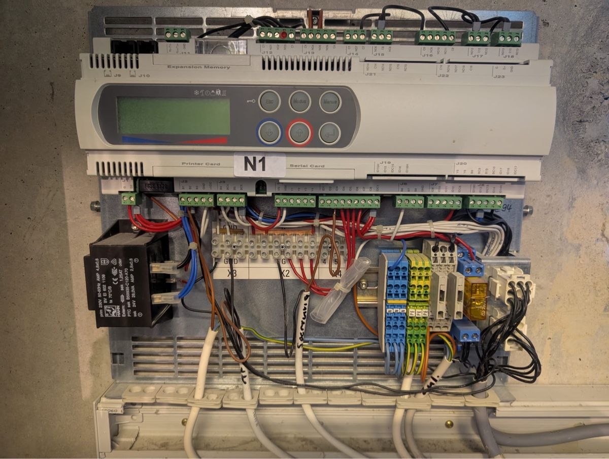 Radiateurs: WPM 2004 Plus Regler – D'occasion à Wölflinswil par oSeven 1