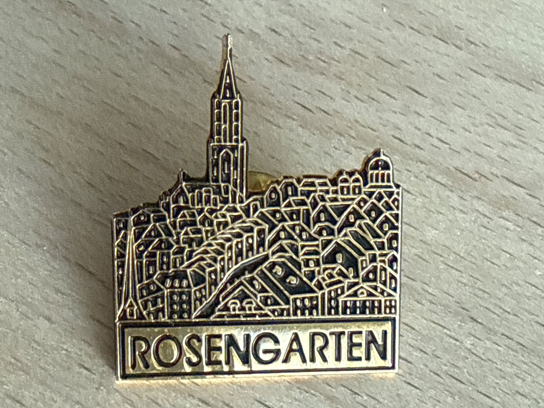 Plaquettes & Badges: Pin Rosengarten – D'occasion à Glattbrugg par Schweigmatt